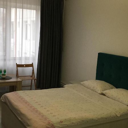 Garsoniera Centru Apartment กาลาจิ ภายนอก รูปภาพ